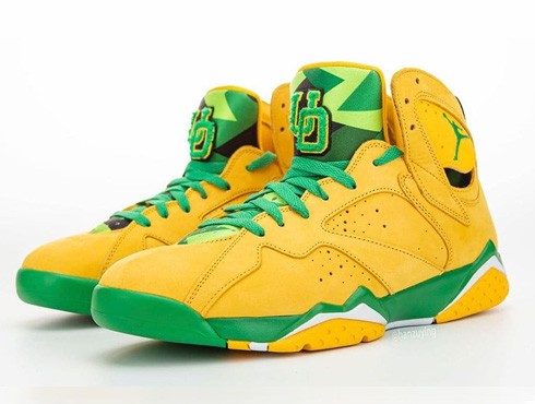 Air Jordan 7 Retro “Oregon Ducks” PE